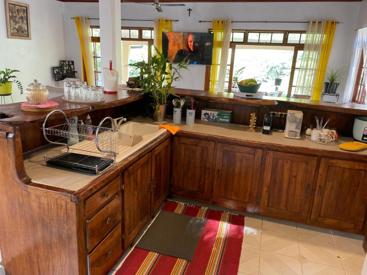 Villa Ura Uturoa Buitenkant foto